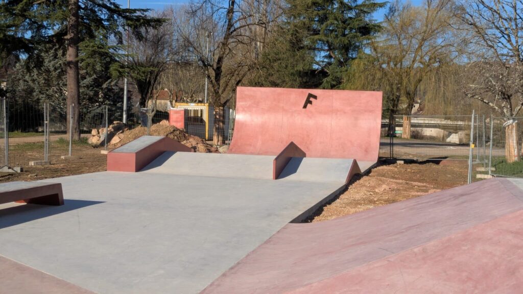 Nouveaux-Equipeùents-Prairie-Pratges-Ville-Figeac (10)