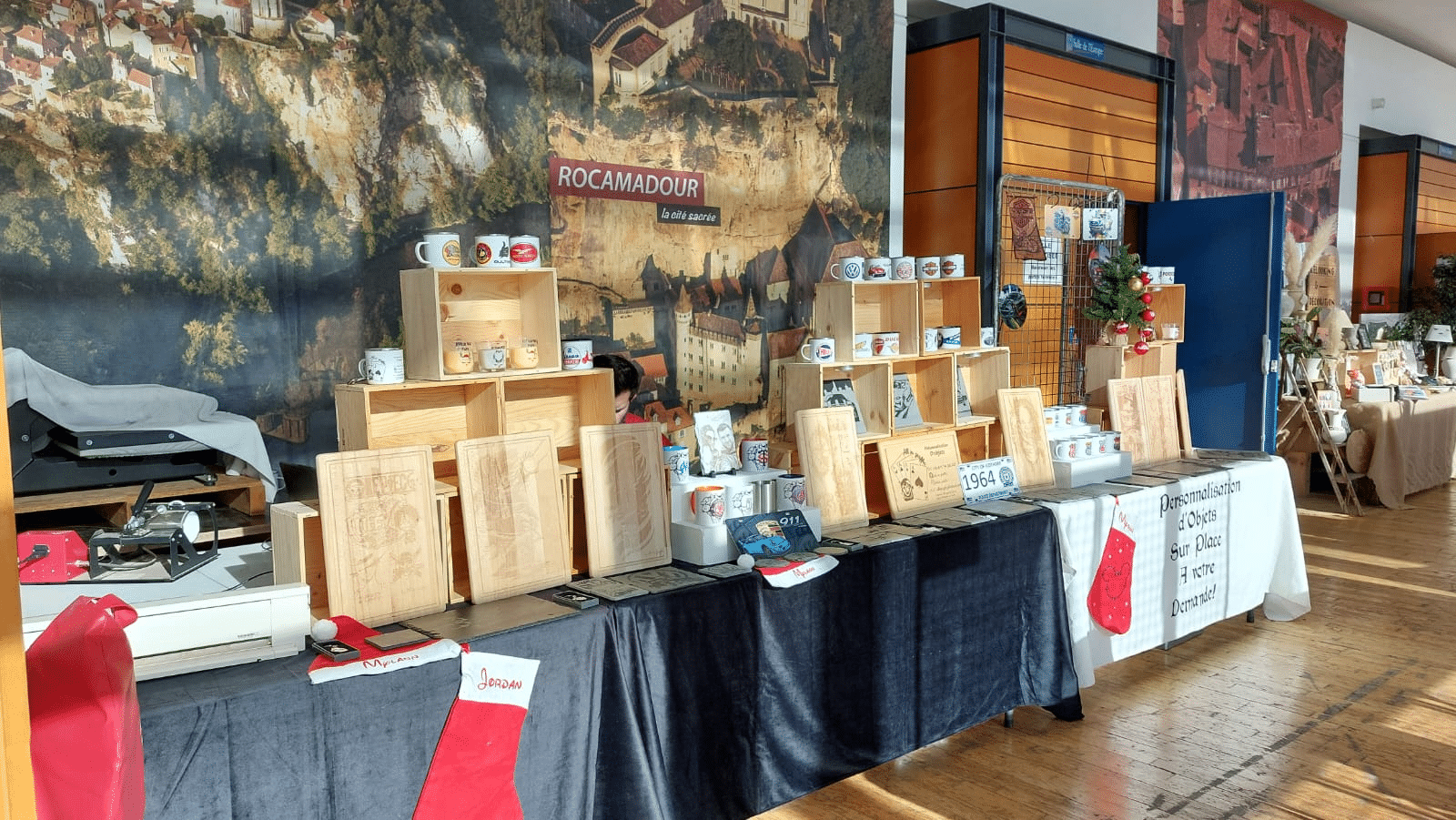 2025-photo-salon-cadeau-ville-figeac