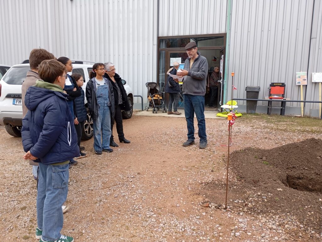 Plantation Arbre Secours Populaire 22 Janv 25 (3)