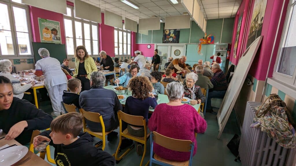 Repas Intergénérationnel Fédé Partir Maison Des Séniors 15 02 24 (30)