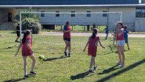 rencontre foot inter écoles 09 06 26 (55)