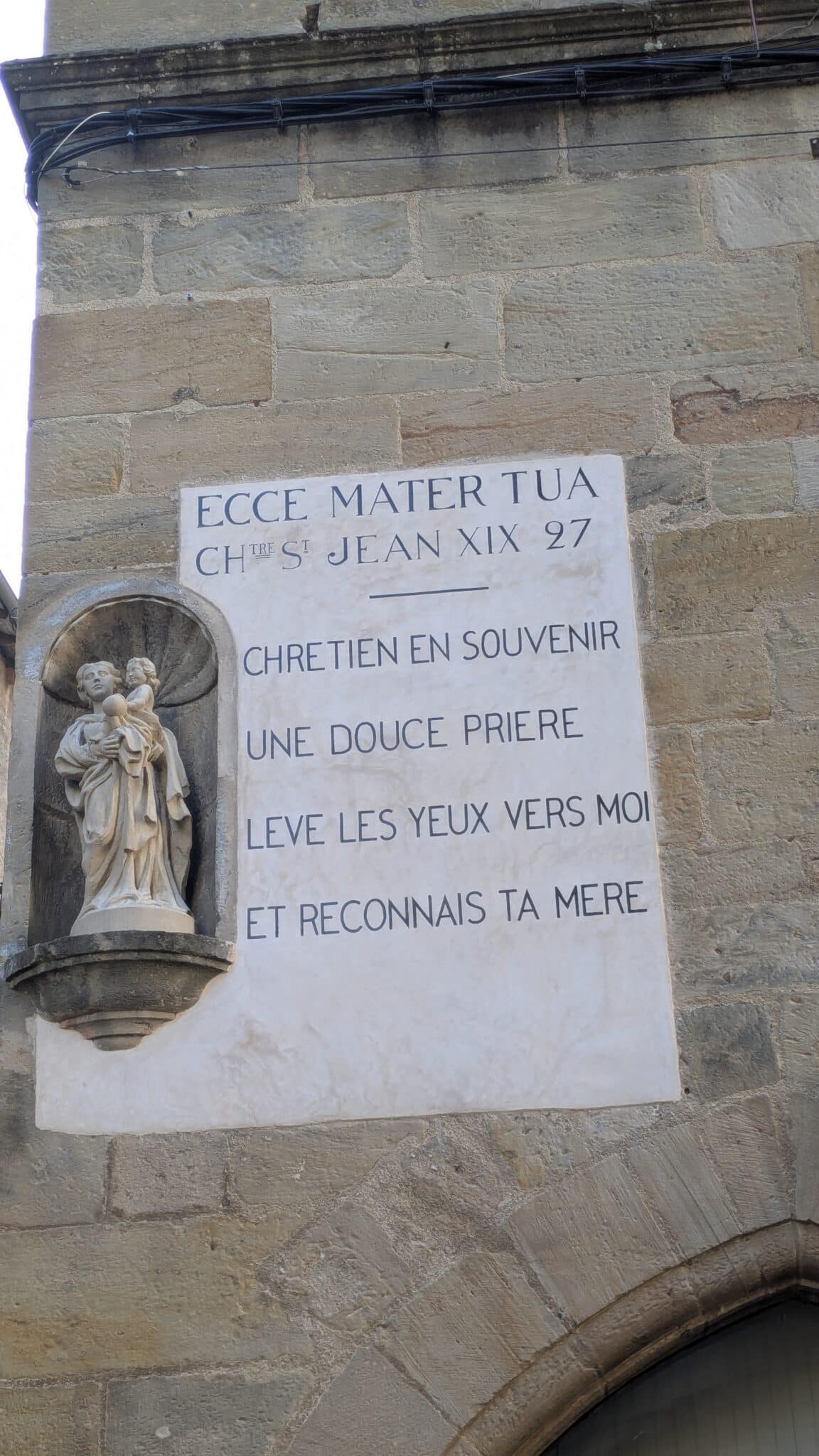 Statue Rue D'Aujou Séguier (21)